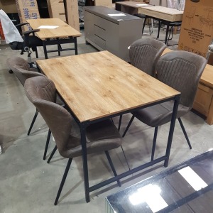 1 X BRAND NEW WOODEN TOP TABLE SET WITH 4 BROWN PADDED CHAIRS (SIZE 120CM X 80CM X 76CM) (PLEASE NOTE UNUSED BUT SOME MINOR SCUFFS ON TABLE CORNERS)