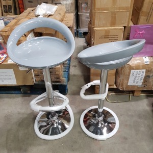 2 X BRAND NEW HALF MOON ADJUSTABLE GREY BAR STOOLS - ROUND BASE