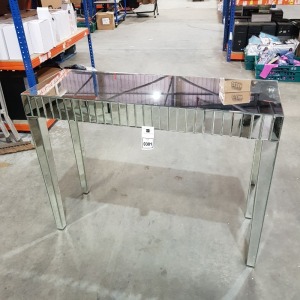 1 X BRAND NEW FLORENCE MIRRORED CONSOLE TABLE (L 102.5 CM X W 36 CM H 77 CM ) (NOTE: IT IS NOT POSSIBLE TO PACK THIS ITEM SECURELY FOR HAULIER TRANSPORTATION & WILL NEED TO BE COLLECTED IN PERSON)