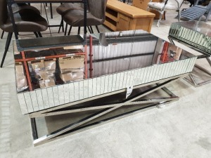 1 X BRAND NEW STAINLESS STEEL X STYLE BASE MIRRORED COFFEE TABLE ( L 140 CM X W 78 CM X H 49 CM ) (NOTE: IT IS NOT POSSIBLE TO PACK THIS ITEM SECURELY FOR HAULIER TRANSPORTATION & WILL NEED TO BE COLLECTED IN PERSON)