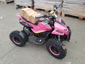 1 X RAMPAGE EXTREME ELECTRIC QUAD BIKE - IN PINK - IN 1 SEALED BOX (PLEASE NOTE THIS STOCK IS PRE 2018 AND BATTERIES SUPPLIED WILL NOT CHARGE - NEW BATTERIES WILL REQUIRE SOURCING BY CUSTOMER) - BOX SIZE 56KG - 99.5 X 58 X 42CM