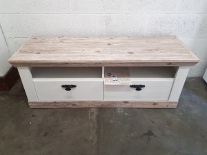 1 X BRAND NEW SOLID WOODEN 2 DRAWER 1 SHELF TV STAND SIZE - H 5CM L 134CM W 45CM (NOTE: IT IS NOT POSSIBLE TO PACK THIS ITEM SECURELY FOR HAULIER TRANSPORTATION & WILL NEED TO BE COLLECTED IN PERSON)