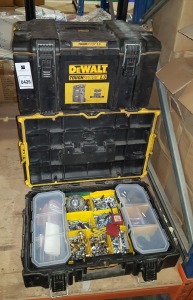 3 X DE WALT LOT TO INCLUDE - 1X DE WALT JIGSAW -1X DEWALT COMBI DRILL 1X DEWALT LED TORCH 1X MOTO GP BAG