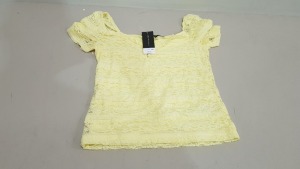 25 X BRAND NEW DOROTHY PERKINS YELLOW WOMANS CROP TOPS IN PALE YELLOW COLOUR - ALL IN SIZE UK 14 RRP £ 20.00 PP - TOTAL RRP £ 500.00