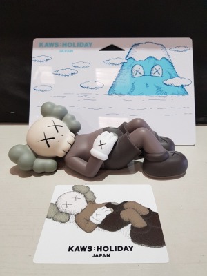 1 X KAWS HOLIDAY JAPAN VINYL FIGURE - LYING DOWN - 2019 - BROWN - COLLECTABLE ART FIGURES