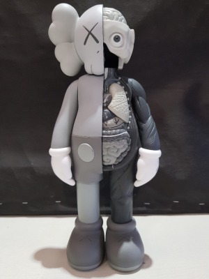 1 X KAWS OPEN EDITION COMPANION DISSECTED VINYL FIGURE - 2016 - GREY - 11 INCH HEIGHT - COLLECTABLE ART FIGURES