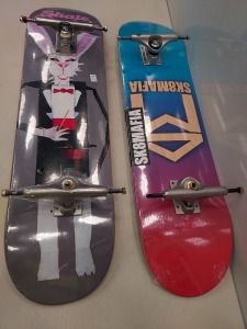 6 X BRAND NEW MIXED SKATEBOARD LOT CONTAINING 2 X SK8MAFIA AND SKATEMENTAL DECKS/BOARD 4 X WHEEL TRUCKS