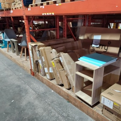 10 PIECE BOXED MIXED LOT CONTAINING CAPRI TV UNIT / STORAGE CUBE CABINET / LIVING ROOM COFFEE TABLE / 1 X BUILT WHEELED HOSTESS TABLE ETC ( PLEASE NOTE ALL CUSTOMER RETURNS )