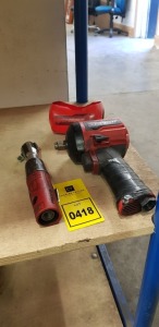 1 X USED AND ( UNTESTED ) SNAP ON 1/2 INCH DRIVE PNEUMATIC IMPACT WRENCH ( PT850 ) AND 1 X SNAP ON USED ( UNTESTED ) 3/8 INCH DRIVE MINI PNEUMATIC RATCHET