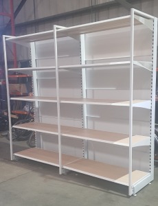 1 X 2 SECTION 5 TIER SHELVING UNIT (2.4m H x 2.55m W x 0.7m D) (3 UPRIGHT COLUMNS & 10 SHELVES WITH WOOD BOARDS & 3 OUTRIGGES)