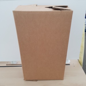 400 + BRAND NEW RECTANGLE CARDBOARD BOXES ( SIZE 37 CM X 22 CM X 15 CM )