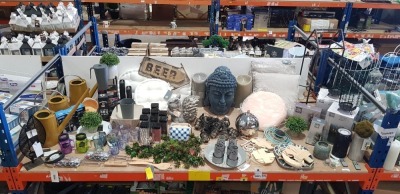 50+ BRAND NEW MIXED LOT CONTAINING 1 X LARGE BUDDHA HEAD 200 LED GARDEN LIGHTS - TRIPLE WICK CANDLE - GLASS JAR CANDLE HOLDERS - SQUIRELL ORNAMENT - WATERING CANS - CUSHIONS ETC (LOAD7 PALLET25)