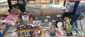 60+ PIECE MIXED LOT CONTAINING WEEDOL ROOTKILL PLUS / PARKSIDE GARDENING GLOVES / OVER THE DOOR CLOTHES AIRER / STORAGE BASKETS / AURIOL WALL CLOCK / XXL LED LANTERN STRING LIGHTS / BIC LIGHTERS / VARIOUS CANVAS / IRON AND IRON BOARD HANGERS ETC - ON A FU