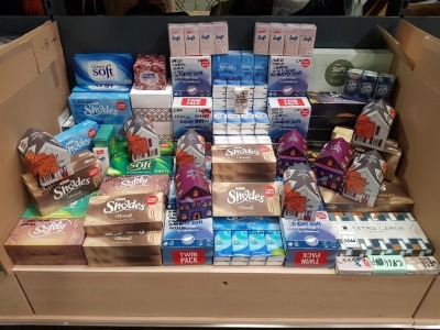 APPROX 100 X FACTORY SEALED TISSUE BOXES / TISSUE MULTIPLE PACKS IN VARIOUS SIZES & DESIGNS - MAINLY SUPERMARKET, CASH & CARRY & PHARMACY BRANDED (NOTE: THESE ARE FACTORY APPROVAL SAMPLES- BATCH NUMBER & DATE MARKED BUT IDEAL FOR END USER)