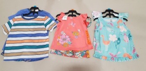 26 X BRAND NEW SETS OF 2 KIDS OUTFITS IN VARIOUS STYLES AND SIZES