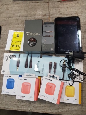 12 PIECE MIXED LOT CONTAINING 1 X SAMSUNG TABLET WITH CHARGER / 1 X BOXED SAMSUNG GALAXY S 3 WITH CHARGE CABLE / 2 X 3.5 MM JACK CABLE / 2 X STEREO SPLITTERS / 6 X TECH 21 AIRPOD CASES IN BLUE ,YELLOW AND RED