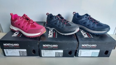 11 X EX DISPLAY NORTHLAND KIDS MOOSE HIKING SHOES IN EU SIZES 39,40