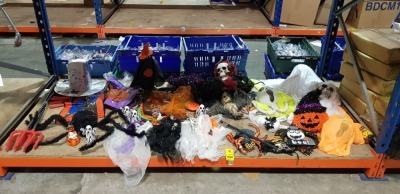 40 X BRAND NEW MIXED HALLOWEEN LOT CONTAINING HALLOWEEN THEMED ITEMS , 1.5M B-O SONIC SPINNING GHOST WITH LIGHT AND SOUND , HANGING LIGHT UP REAPER , HANGING BAT SKELETON , CHILDS TRIDENTS ETC - ON A FULL BAY