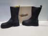 3 X BRAND NEW DL SPORT SHOE LOT CONTAINING MAGIC BURRO BOOTS- VITELLO LATTE BOOTS - NABUK NERO BOOTS - ALL IN SIZE 38- RRP-£190.00PP - 3