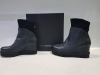 2 X BRAND NEW PATRIZIA BONFANTI SHOE LOT CONTAINING - KUNI ELASTIC DENVER PIETRO BOOTS - MAMMUT NERO BOOTS IN SIZE 40 RRP-£259.00 PP - 2