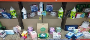 APPROX 200 X FACTORY SEALED TISSUE BOXES / TISSUE MULTIPLE PACKS IN VARIOUS SIZES & DESIGNS - MAINLY SUPERMARKET, CASH & CARRY & PHARMACY BRANDED (NOTE: THESE ARE FACTORY APPROVAL SAMPLES- BATCH NUMBER & DATE MARKED BUT IDEAL FOR END USER)