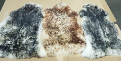 5 X GENUINE SINGLE SHEEP SKIN RUGS SIZE 115CM X 70CM IN COLOURS BLACK AND WHITE GREY AND WHITE