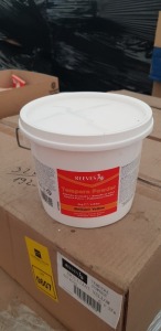 192 X BRAND NEW TUBS BRILLIANT YELLOW TEMPERA POWDER PAINT 2KG TUBS ON FULL PALLET