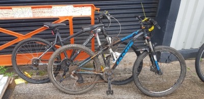2 X MIXED BIKE LOT CONTAINING 1X ROCK RIDER MOUNTAIN BIKE - 1X JAMIS MOUNTAIN BIKE
