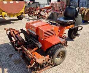 JACOBSEN THREE GANG RIDE ON MOWER, 3493 HOURS, BELIEVED TO BE 2012, FULLY OPERATIONAL WITH KEY