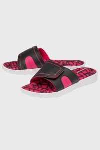 16 X BRAND NEW DUNLOP ADJUSTABLE STRAP MEMORY FOAM SLIDERS - WOMANS JAYNE SLIDERS IN WHITE/ BLUE AND BLACK / FUSCHIA ALL IN MIXES=D SIZES TO INCLUDE 5 / 7 / 8 ETC - IN 1 BOX