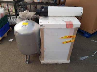2 PIECE MIX LOT CONTAINING JET RANGE PORTABLE EXPANSION VESSEL 100 LITRE , POTTERTON POWERMAX HE STORE PROMAX 24 STORE ERP MODEL WITH IMMERSION HEATER .