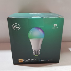 50 X BRAND NEW PACK OF 4 SMART BULBS 10 W / MULTICOLOURED / COMPATIBLE WITH AMAZON ALEXA AND GOOGLE ASSIST / CONNECT WITH BLUETOOTH AND WIFI ( NO HUB REQUIRED ) - IN 50 BOXES