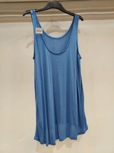 140 X BRAND NEW UNBRANDED BLUE VEST IN VARIOUS SIZES