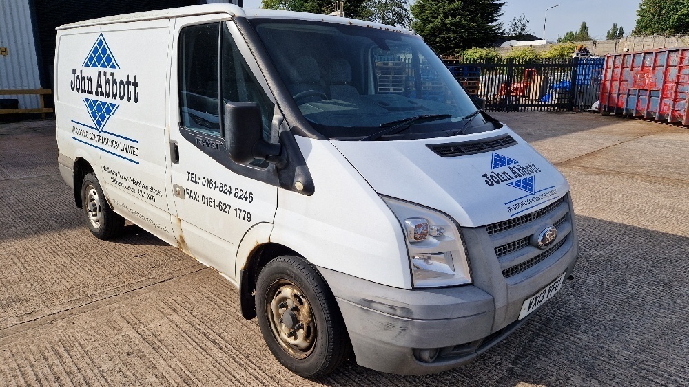 WHITE FORD TRANSIT 100 T280 FWD DIESEL REG NO VX13 VFU ENGINE SIZE 2198CC PANEL VAN