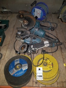 5 PIECE MIXED TOOL LOT CONTAINING 4 GANG 25 M EXTENTION LEAD / 3 X MAKITA ANGLE GRINDER 230 MM -( GA9020 ) / 1 X MAC ALLISTER ANGLE GRINDER ( NO PLUG ) AND VARIOUS GRINDING DISC 6 INCH