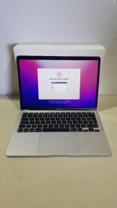 1 X APPLE MACBOOK AIR ( MODEL A2337) / 13 INCH SCREEN / APPLE M1 CHIP / 8 GB UNIFIED MEMORY / 256GB SSD - WITH BOX BUT NO CHARGER ( FULLY WIPED - O/S INTACT )