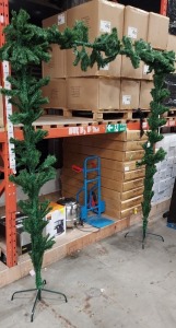 15 X CHRISTMAS ARTIFICIAL TREE ARCHES ( 2.4 M HEIGHT X 2M WIDE ) - ( ALL CUSTOMER RETURNS ) ( LOAD 12 - PALLET 5 )