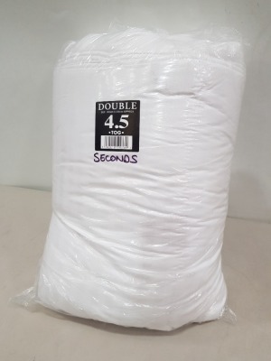 46 X BRAND NEW VARIOUS SLIGHT SECONDS - 4.5 TOG MICROFIBRE DUVETS TO INCLUDE KING SIZE / DOUBLE / SINGLE / SUPER KING SIZE - IN 6 BAGS