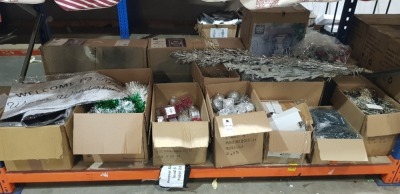 250 + BRAND NEW MIXED PREMIER CHRISTMAS LOT CONTAINING DECORATIVE BEAD GARLANDS / PRE-LIT CHRISTMAS DOOR SET / VARIOUS COLOUR TINSELS / VARIOUS GLITTER BAUBLES / BUDDA HEAD WITH FLOWERS WATER FEATURE / WELCOME TO OUR WINTER WONDERLAND DOOR MATS / VARIOUS
