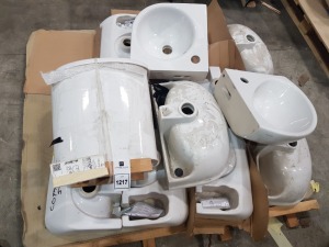 12 PIECE MIXED LOT CONTAINING 7 X BRAND NEW VILLEROY AND BOCH ARCHITECTURA HAND WASH BASIN ( 43733601) / 3 X UNKNOWS WASH BASINS / 1 X GERBERT SELNOVA COMPACT CORNER WASH BASIN ( 501.519.00.6 ) / 1 X ALCONA CORNER WASH BASIN - ON 1 PLT