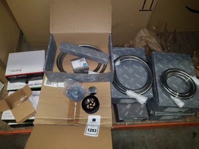 35 + PIECE MIXED LOT CONTAINING 6 X VADO ZOO MINI SHOWER KIT IN CHROME ( ZOO-SFMK-C/P) / 5 X EMBRASS PEERLESS CLICKER BATH COMBI WASTE BODY IN CHROME / EMBRASS 1/1-2 INCH BATH WASTE ( E201336)