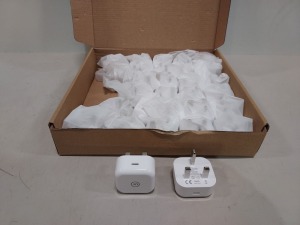 30 X BRAND NEW USB C - UK CHARGING PLUGS 20 W IN 2 BOXES - RRP £ 600.00