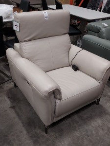 1X 1 SEATER RECLINER CHAIR IN STONE -WITH USB PORT - PLEASE NOTE CUSTOMER RETURNS - THREAD ON BOTTOM OF CHAIR IS LOOSE