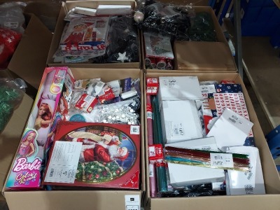 200+ PIECE CHRISTMAS LOT CONTAINING 6FT BLACK AND SILVER GARLAND , 6FT LED PEARL GARLANDS , THE ELF ON THE SHELF SINGLE DUVET COVER SET , BARBI CHRISTMAS GIANT CRACKERS , XMAS CARDS ETC IN 4 LARGE BOXES