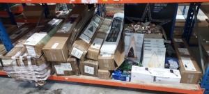 30+ PIECE MIXED CHRISTMAS LOT CONTAINING 1.2 BROWN FLOCKED WILLOW TREE 450 LEDS , PRE-LIT OREGON PINE XMES TREE , 1.5M FIBRE-OPTIC TREE , TREE WOODLAND SCENE 35CM IN HEIGHT , ULTRABRIGHTS DOUBLE STAR 140 LARGE LEDS , ETC ON A FULL BAY (NOTE CUSTOMER RETU