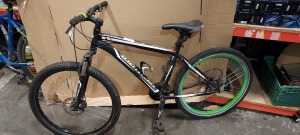 1X SPECIALIZED HARDROCK MOUNTAIN BIKE, 24 GEARS, 45 CM, FRONT FORK SUSPENSION, DISK BREAKS.