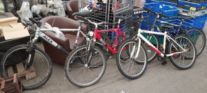 4X MIXED BIKE LOT, CONTAINING, 1X ALEX IDAHO, 1X RALEIGH MANTARAY, 1X CHALLENGE CONQUER, APOLLO OUTRIDER