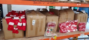 APPROX 500+ PIECE MIXED LOT CONTAINING - CHRISTMAS STOCKING CALANDER - LARGE CHRISTMAS STOCKINGS ETC